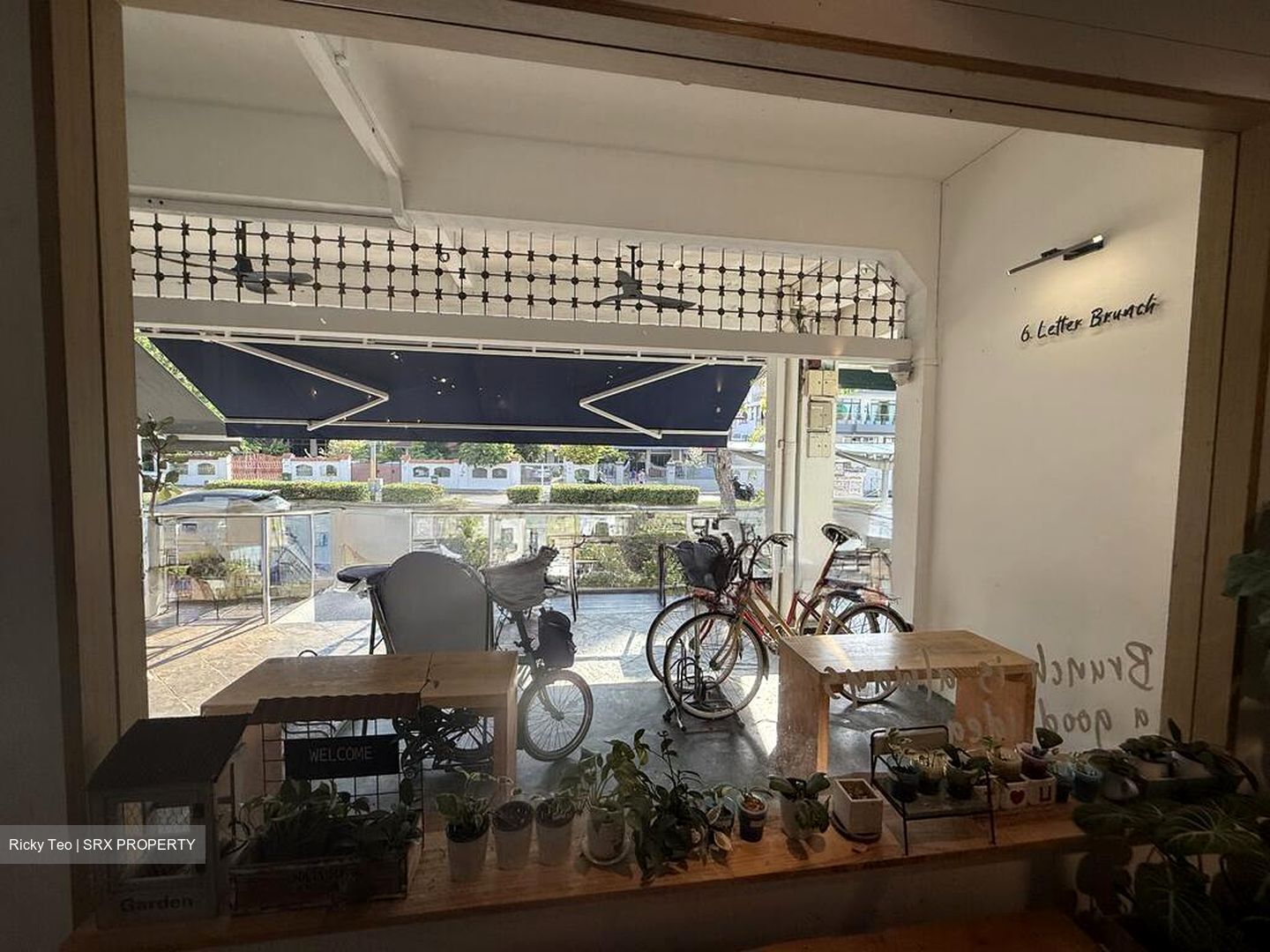 Frankel Estate (D15), Retail #505163871